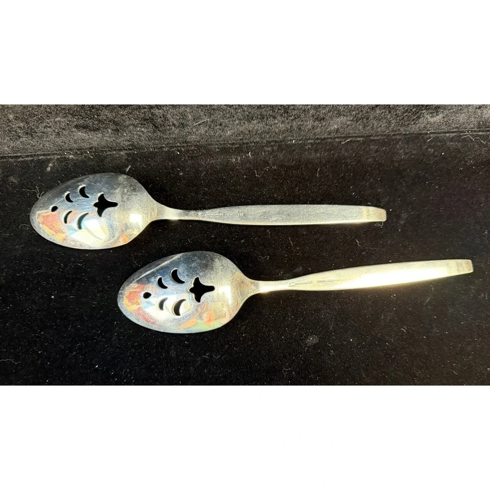 Oneida Community Stainless Frost Fire Pierced Serving Spoons Set of 2 Vintage